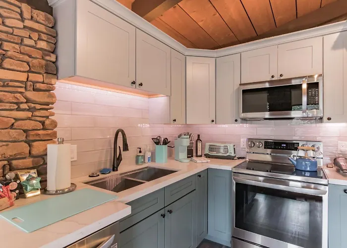 Glass House Elk Rim Holiday home